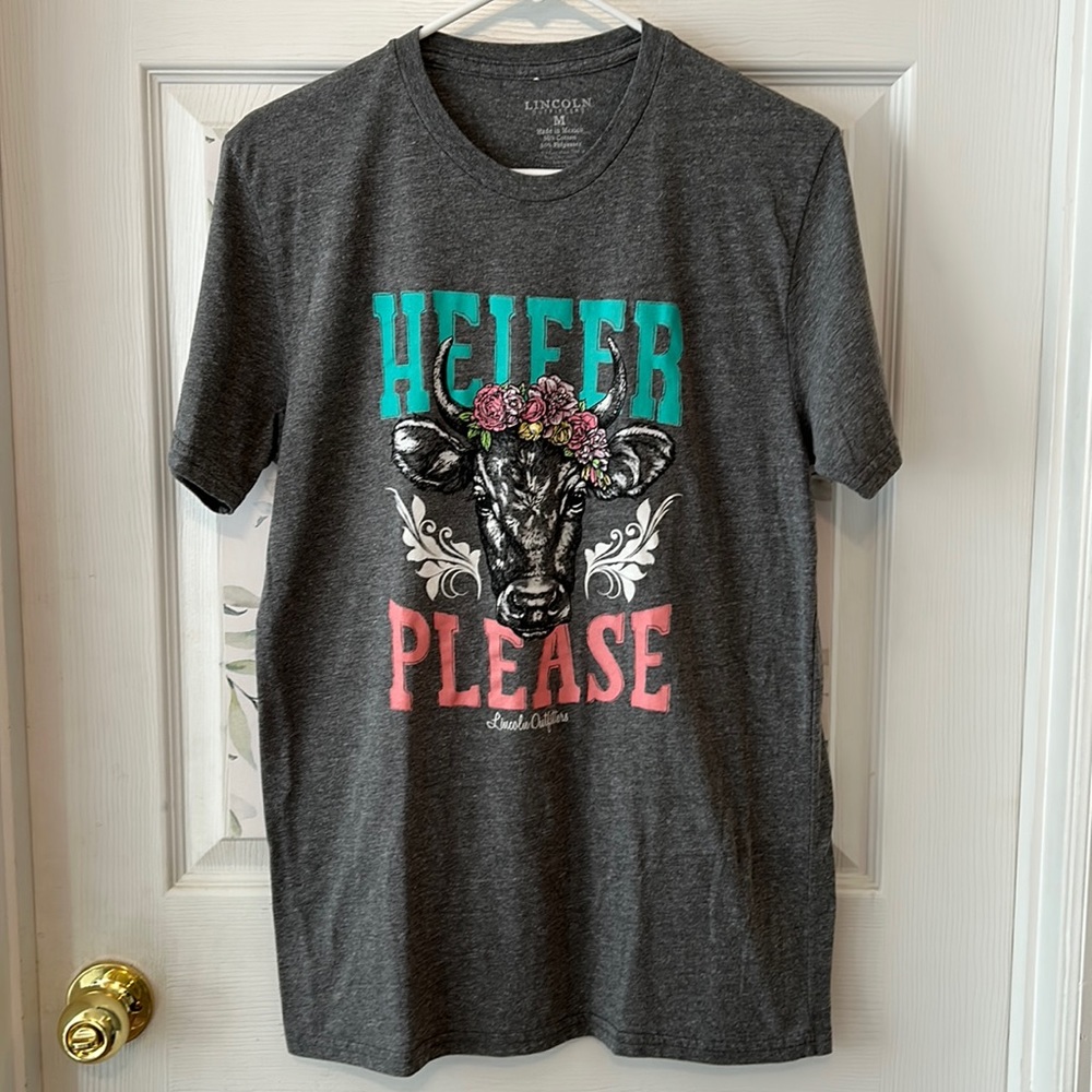 Lincoln Outfitters Heifer Please Graphic T Shirt Size M